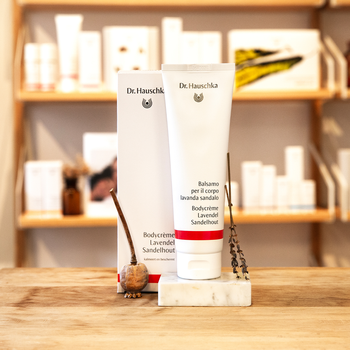 dr. hauschka bodycrème lavendel sandelhout