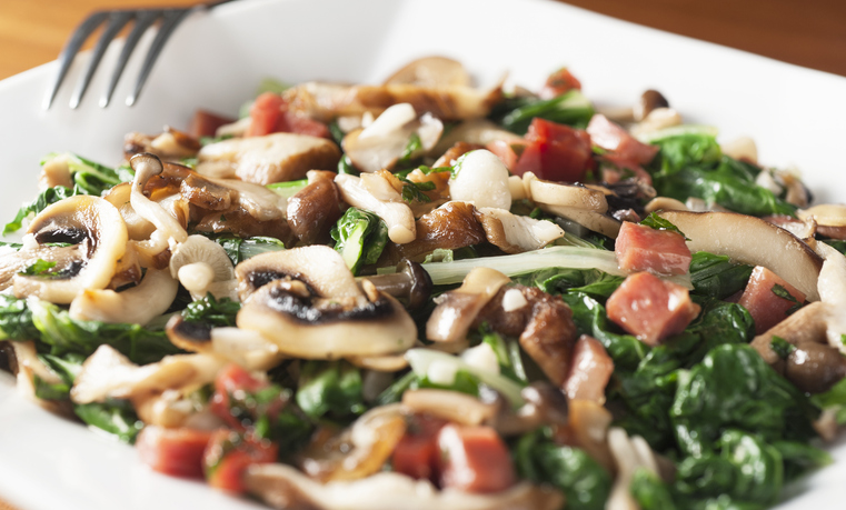 hussel bonen, spek, paksoi, paddenstoelen